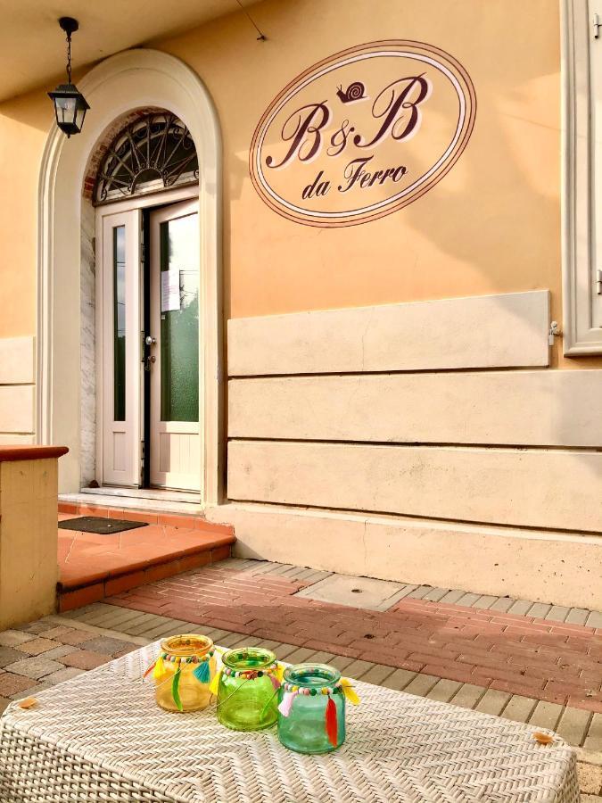 B & B Da Ferro Massarosa Buitenkant foto