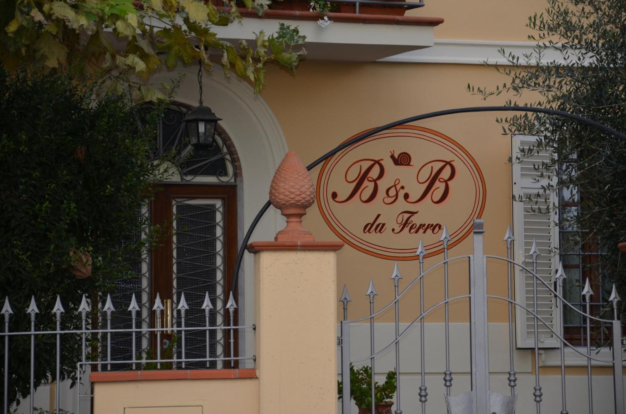 B & B Da Ferro Massarosa Buitenkant foto